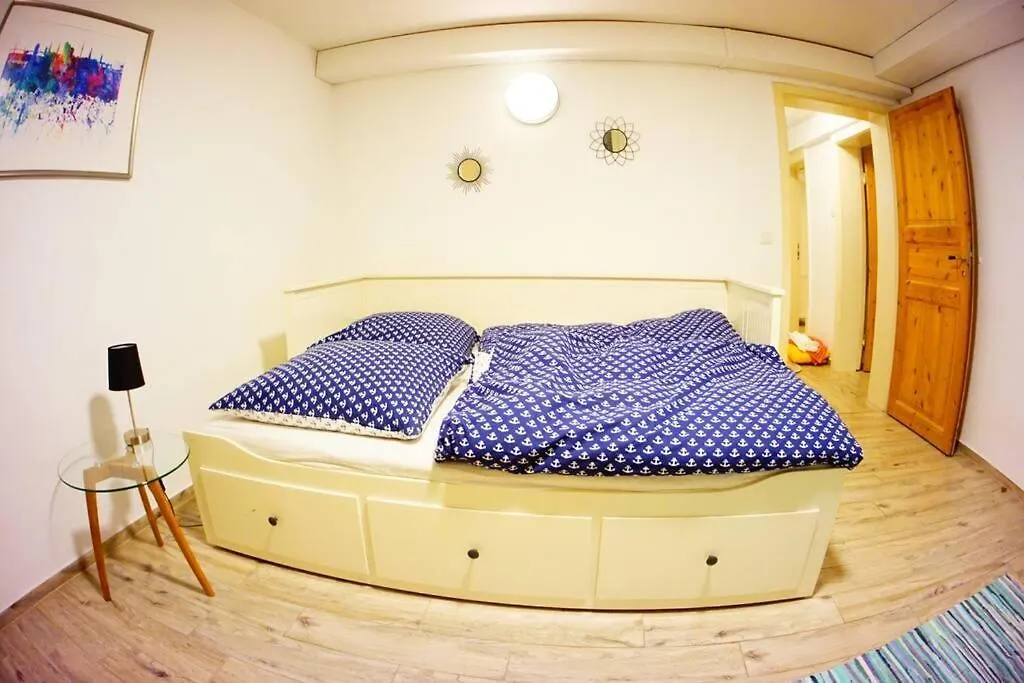Gemuetliche 3-Zkb Wc Souterrainwohnung In Bestlage هامبورغ شقة