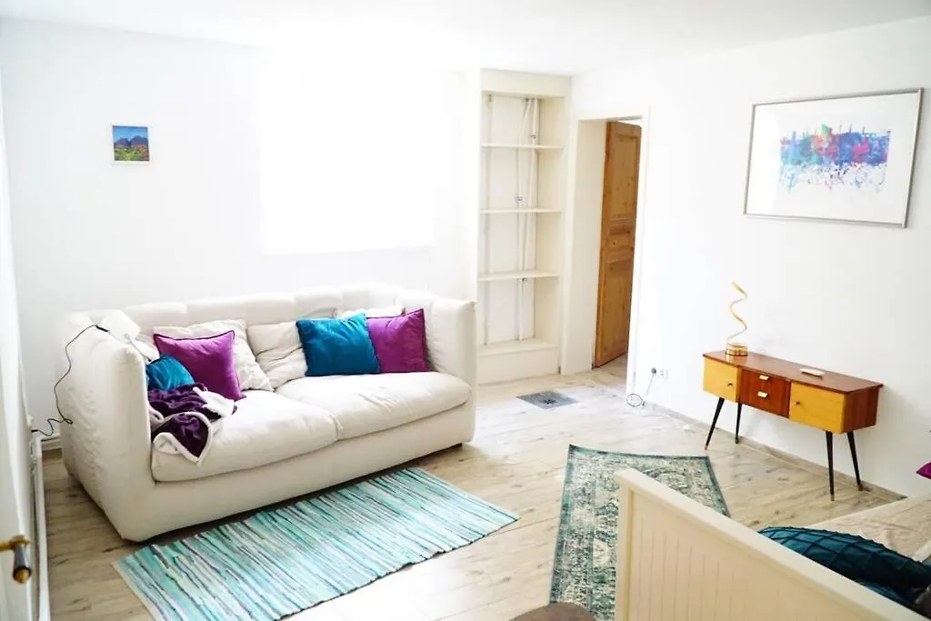 Appartement Gemuetliche 3-Zkb Wc Souterrainwohnung In Bestlage Hamburg-Harburg